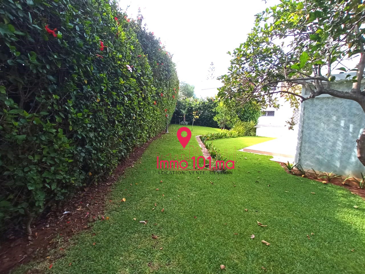 Location appartement vide à Hay Riad ZLLAV2298